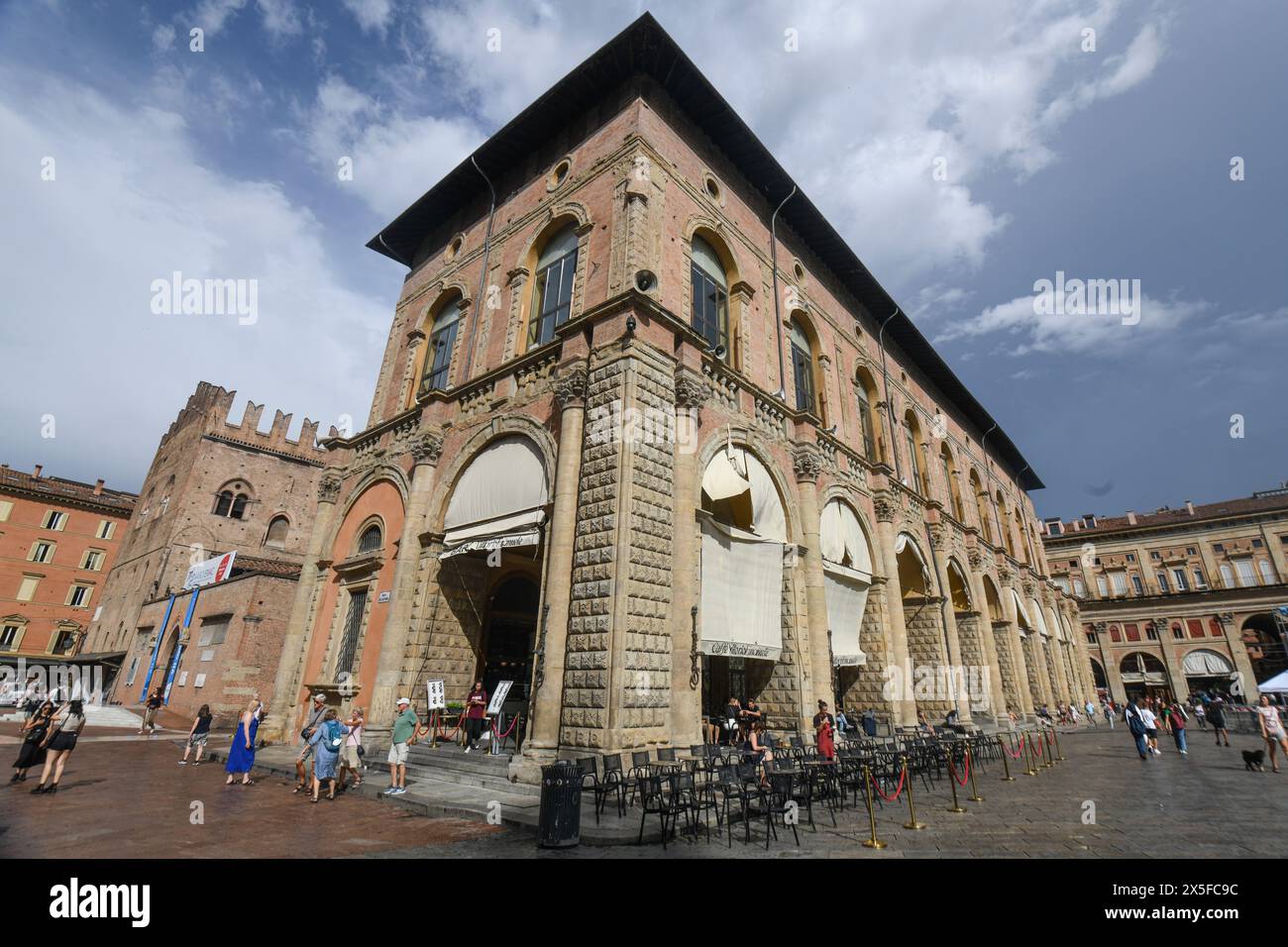 Bologna: Piazza maggiore. Italia. Foto Stock