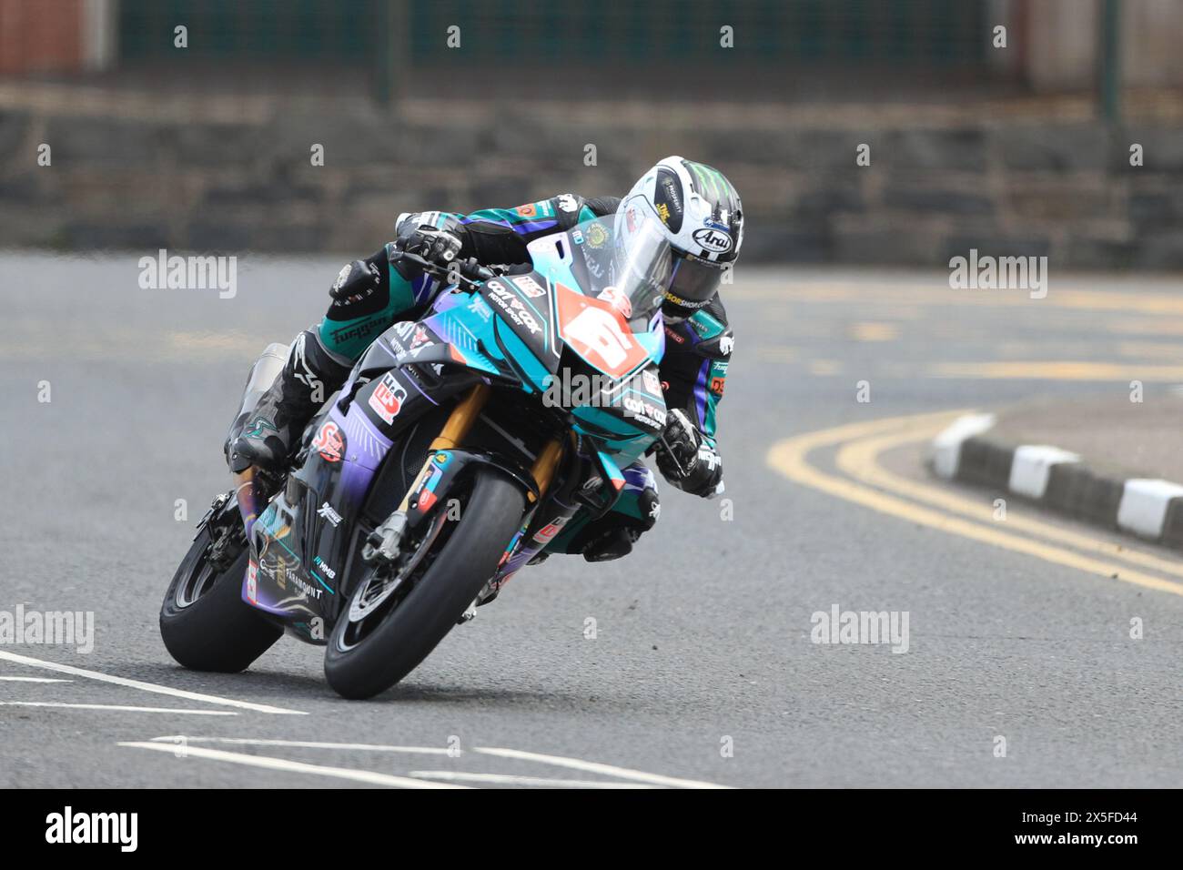 9 maggio 2024; Briggs EquipmentNorth West 200 Motorcycle Race, Portrush, Antrim, Irlanda del Nord; North West 200 Qualifying and Races; Michael Dunlop è arrivato terzo più veloce durante le qualifiche Superstock Foto Stock