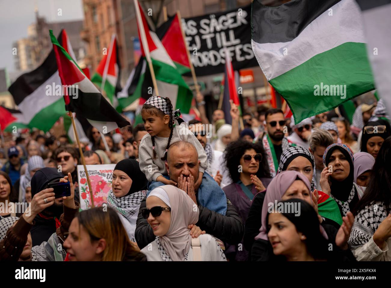 Malmö, giovedì 9 maggio 2024. Manifestazione contro la partecipazione di Israele all'Eurovisione a Malmö, giovedì 9 maggio 2024. Israele partecipa alla seconda semifinale del concorso di canto giovedì. (Foto: IDA Marie Odgaard/Ritzau Scanpix) credito: Ritzau/Alamy Live News Foto Stock