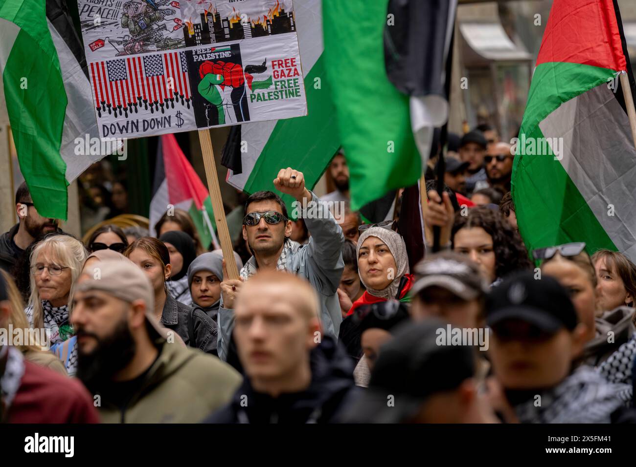 Malmö, giovedì 9 maggio 2024. Manifestazione contro la partecipazione di Israele all'Eurovisione a Malmö, giovedì 9 maggio 2024. Israele partecipa alla seconda semifinale del concorso di canto giovedì. (Foto: IDA Marie Odgaard/Ritzau Scanpix) credito: Ritzau/Alamy Live News Foto Stock