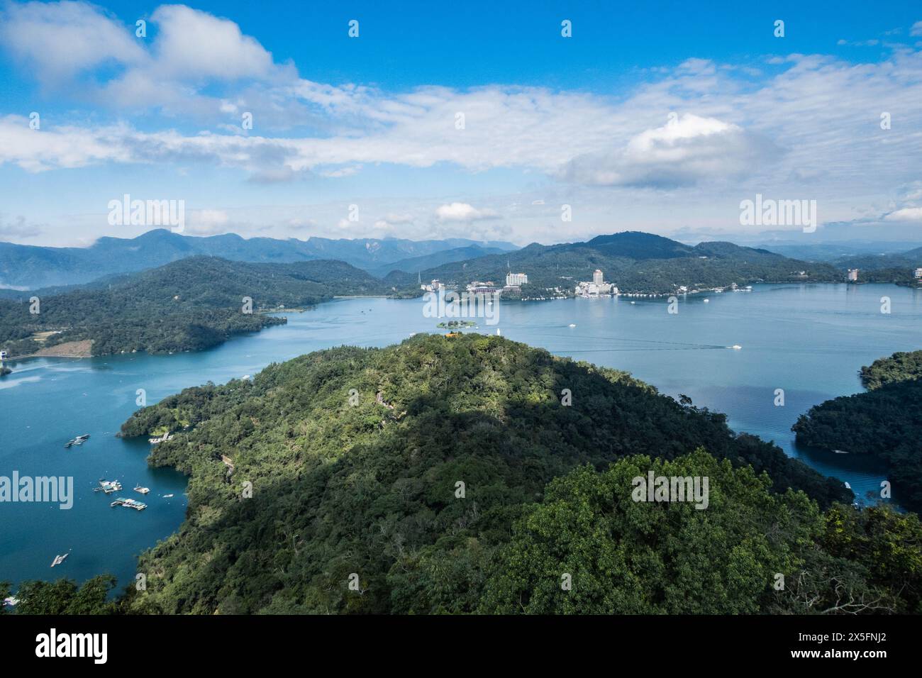 Vista del Lago Sun Moon dalla Pagoda ci'en, Taiwan Foto Stock