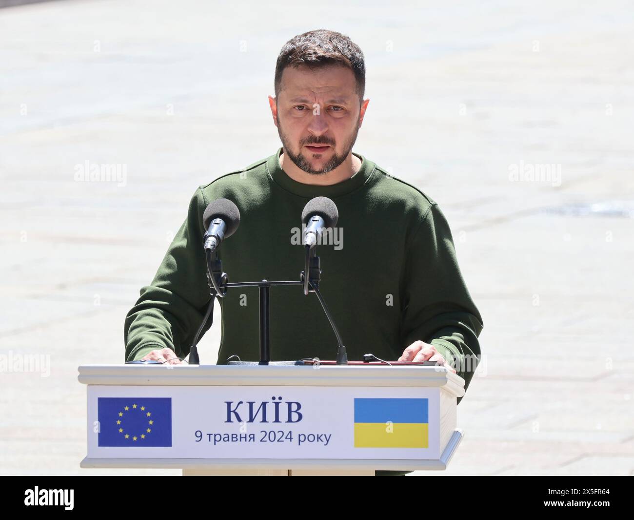KIEV, UCRAINA - 9 MAGGIO 2024 - il presidente dell'Ucraina Volodymyr Zelenskyy partecipa a una conferenza stampa congiunta con il presidente del Parlamento europeo Roberta Metsola, Kiev, capitale dell'Ucraina. Foto Stock