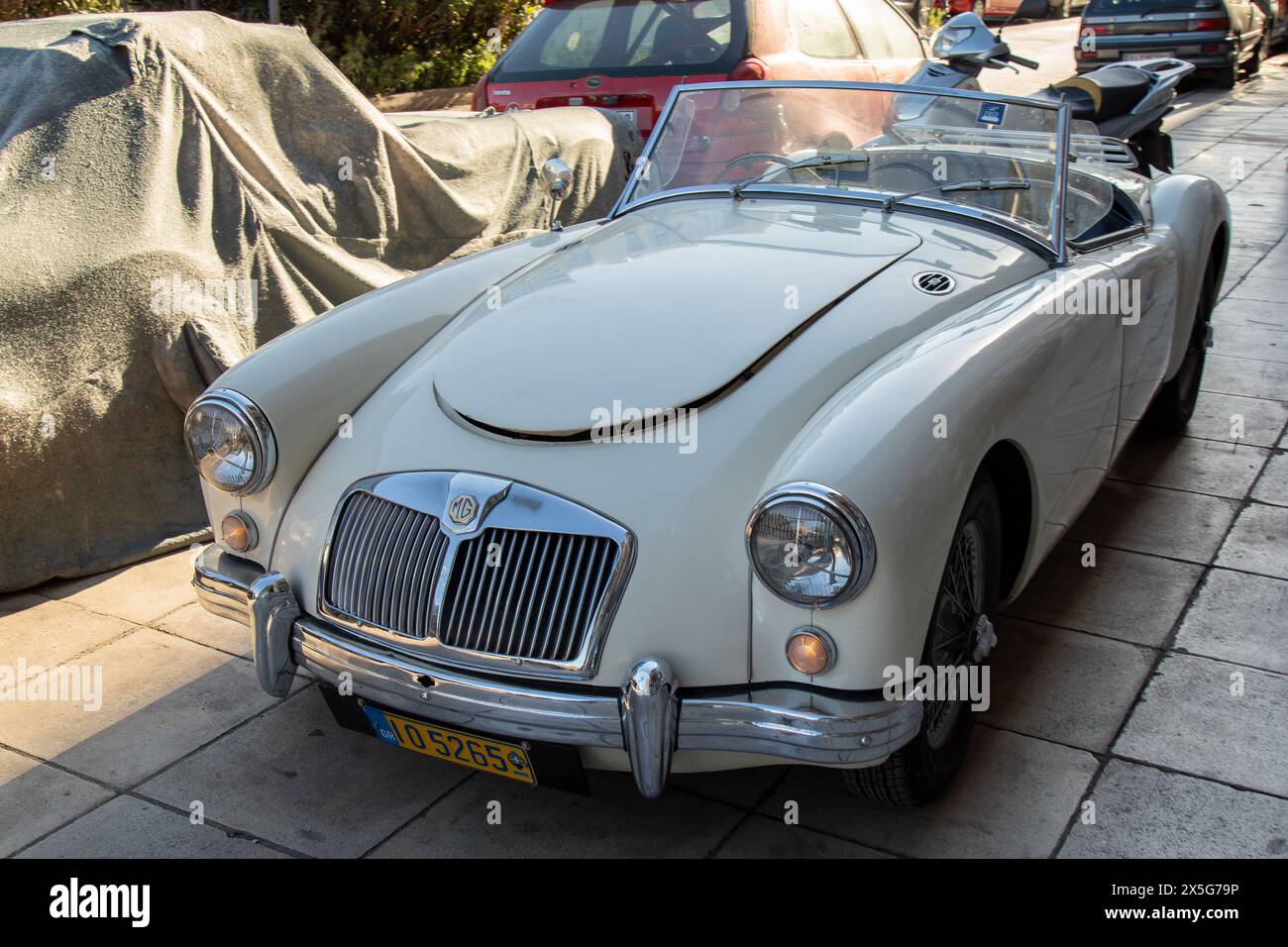 MG MGA Roadster Sportscar Atene, Grecia Foto Stock