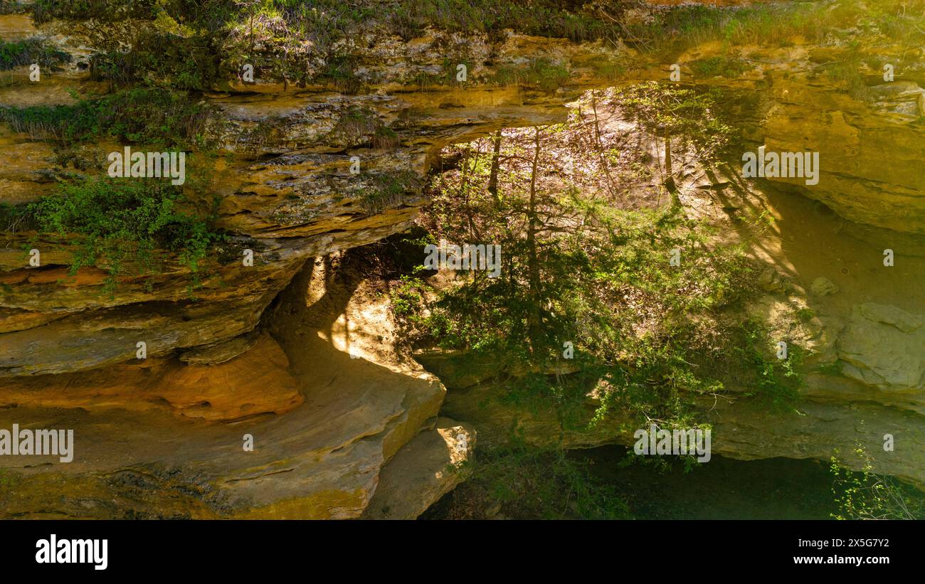 Fotografia aerea del Natural Bridge State Park vicino a Leland, Sauk County, Wisconsin, Stati Uniti. Foto Stock