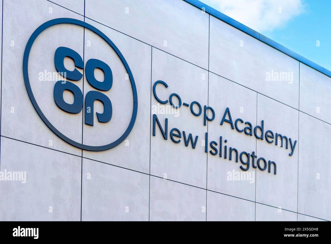 firma per la scuola co-op academy a new islington manchester regno unito Foto Stock