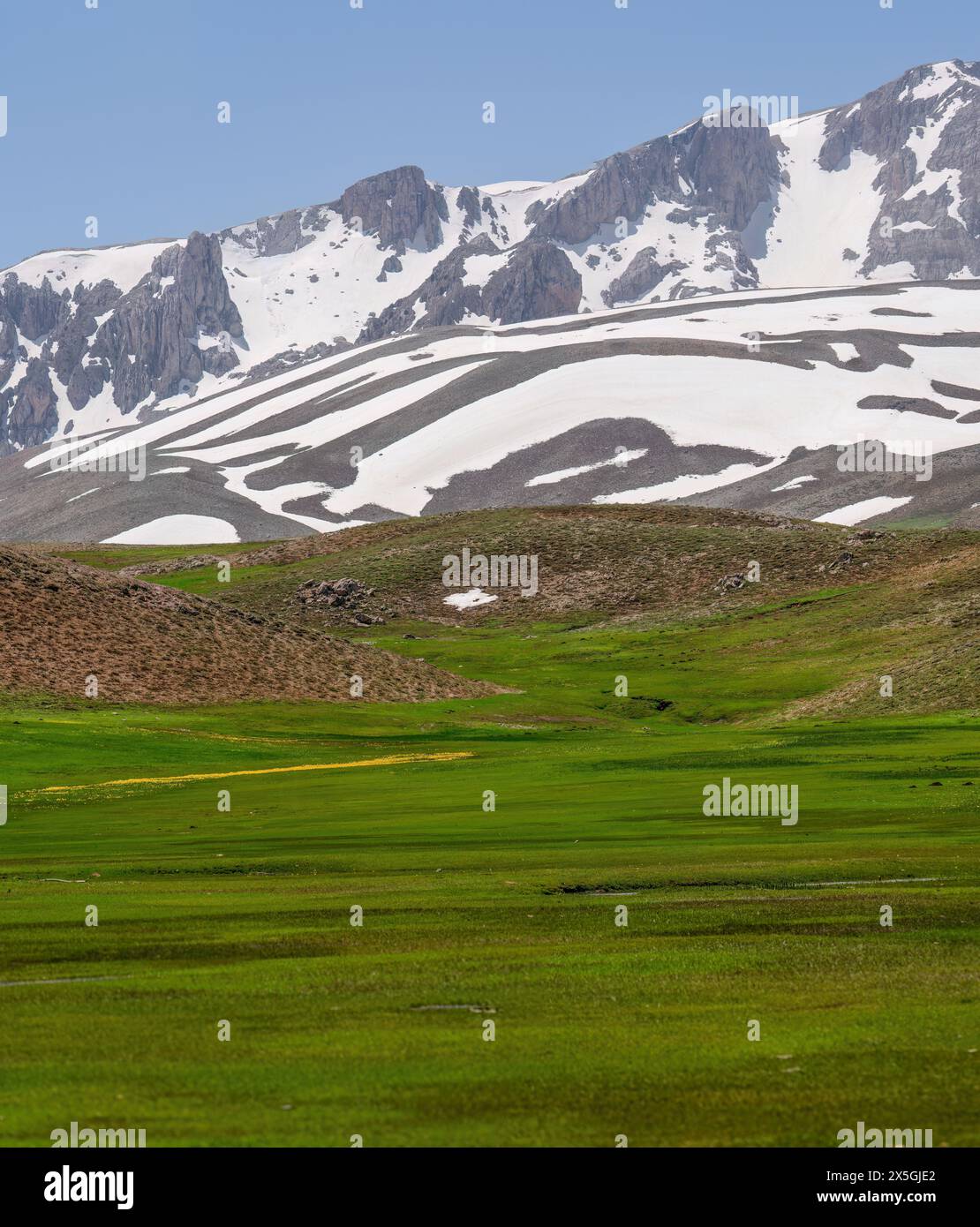 Vista sugli altipiani e sulle montagne innevate. Antalya Turchia Foto Stock
