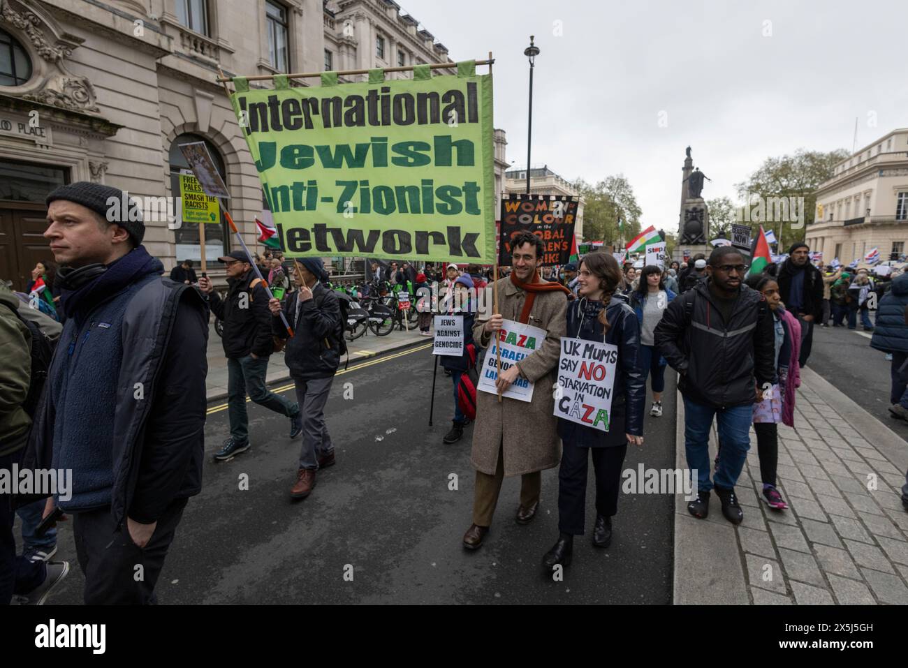 Marcia di protesta del blocco ebraico, centro di Londra, Inghilterra, 27 aprile 2024 Foto Stock