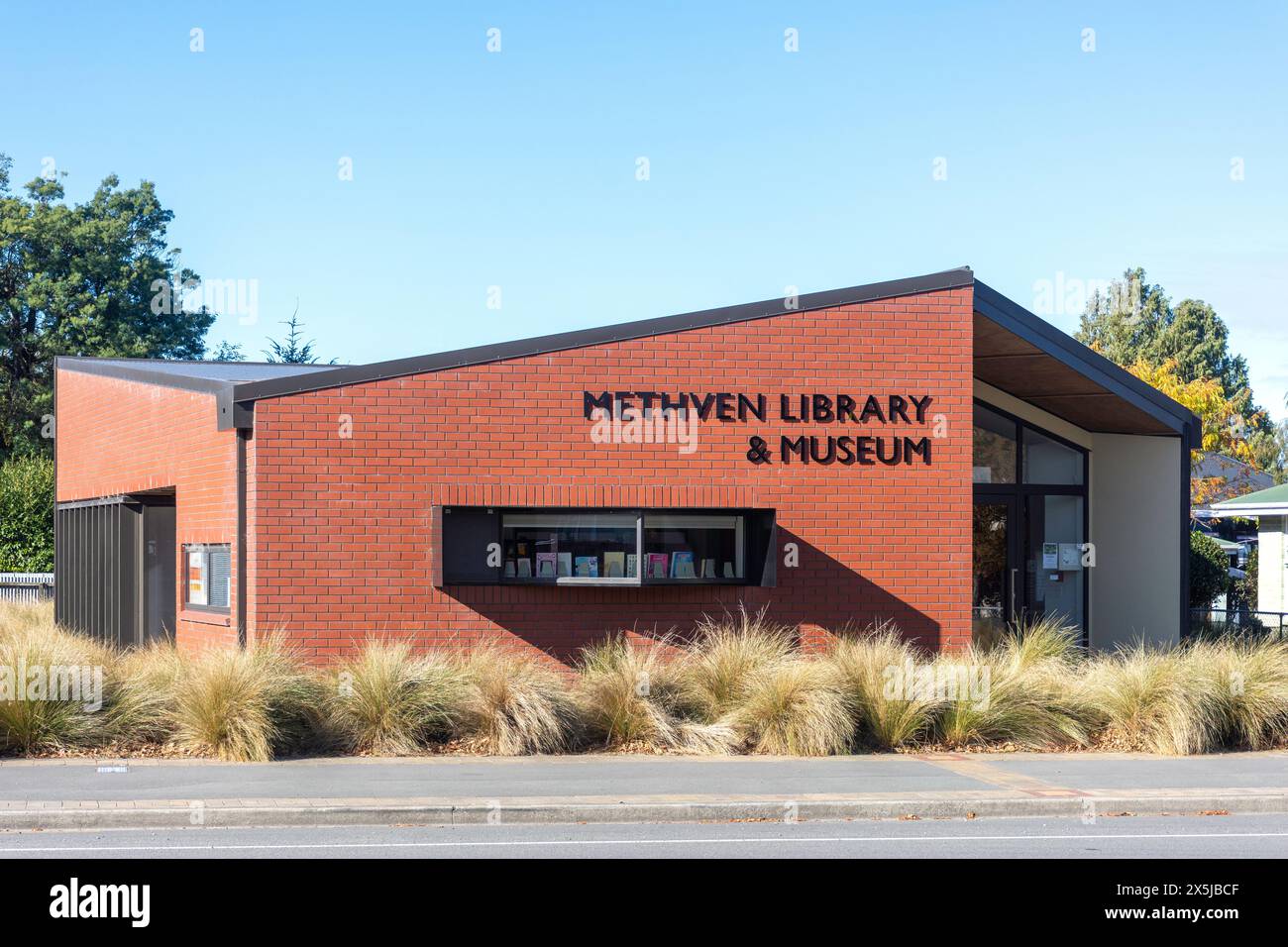 Methven Public Library & Museum, Main Street, Methven, Canterbury, South Island, nuova Zelanda Foto Stock
