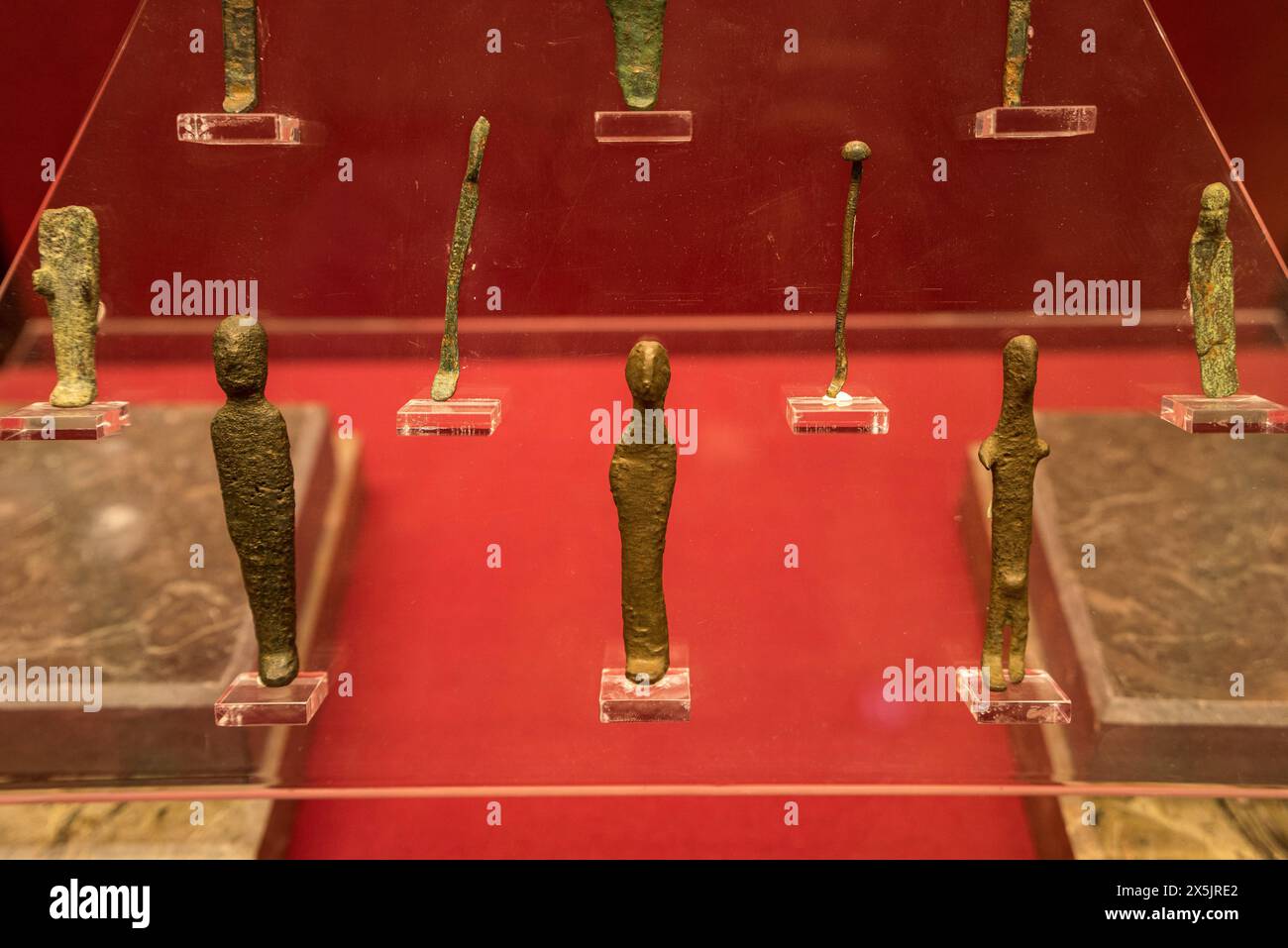 Offerta votiva in bronzo, santuari iberici del Collado de los Jardines e Castellar de Santisteban, cultura iberica, Museo Archeologico. Úbeda, Jaé Foto Stock