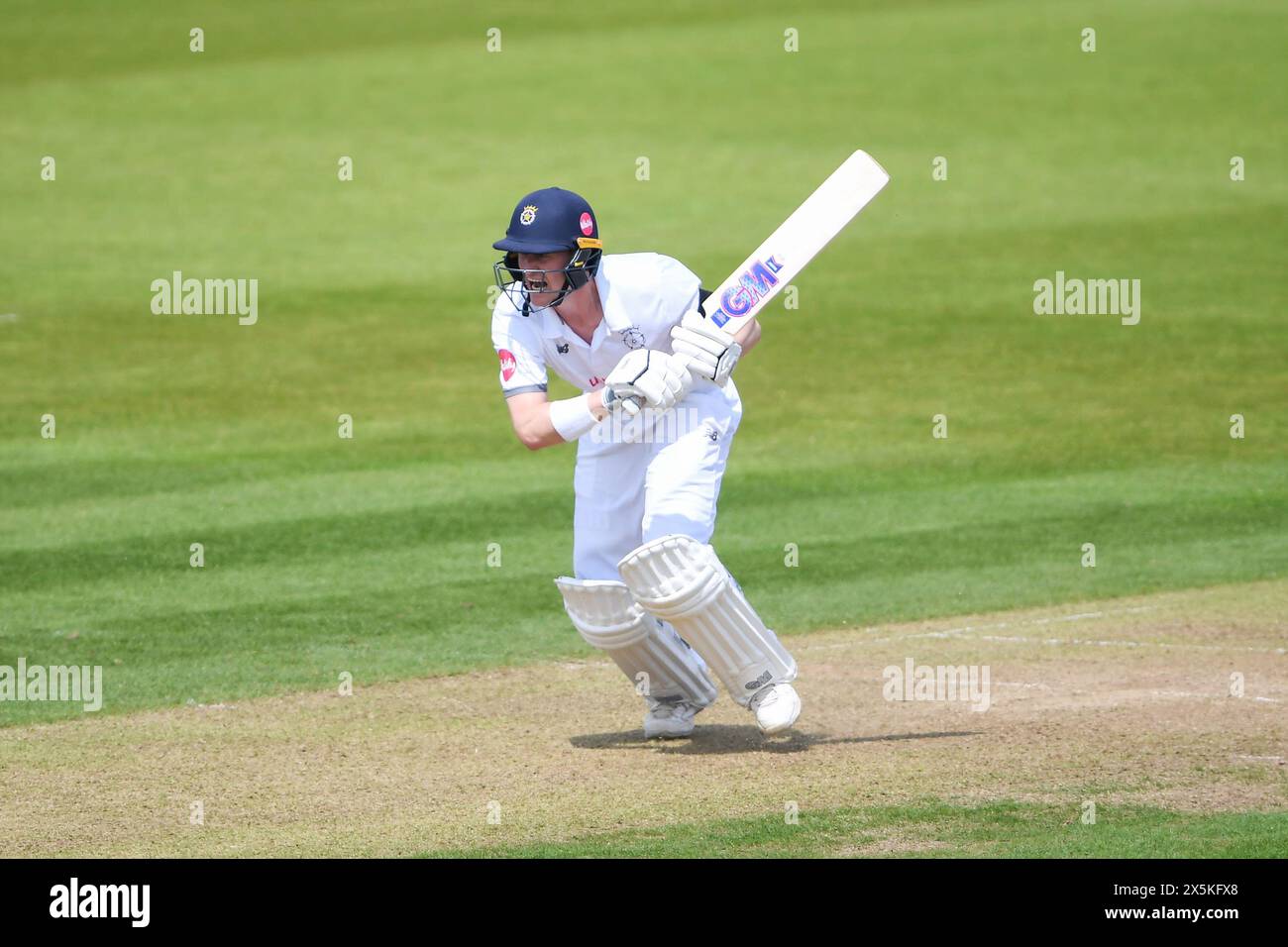 Nick Gubbins dell'Hampshire batté durante il Vitality County Championship match tra Hampshire e Durham all'Utilita Bowl, Southampton Credit: Dave Vokes/Alamy Live News Foto Stock