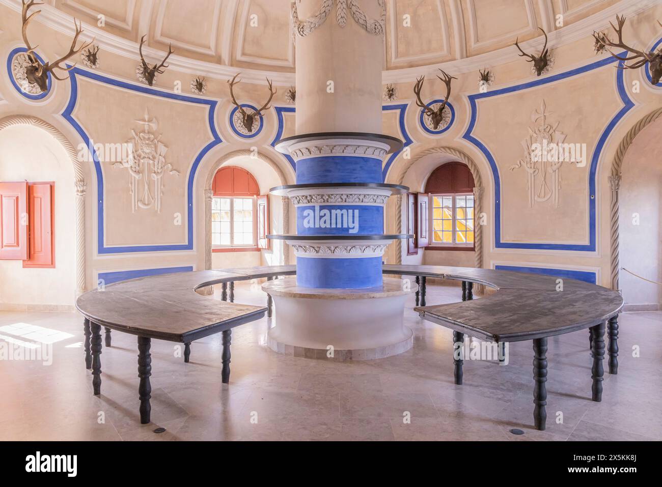 Portogallo, Sintra. Vista interna del Parco e del Palazzo Nazionale di pena, patrimonio dell'umanità dell'UNESCO. (Solo per uso editoriale) Foto Stock