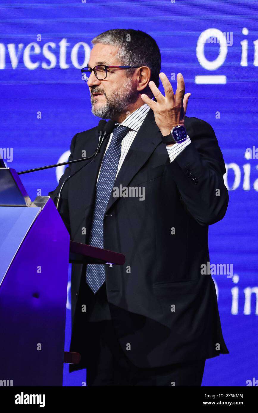 Milano, Italia. 10 maggio 2024. Milano, seconda edizione di Investopia Europe a Palazzo mezzanotte. Nella foto: Valentino Valentini, Vice Ministro delle imprese e del Made in Italy credito: Agenzia fotografica indipendente/Alamy Live News Foto Stock