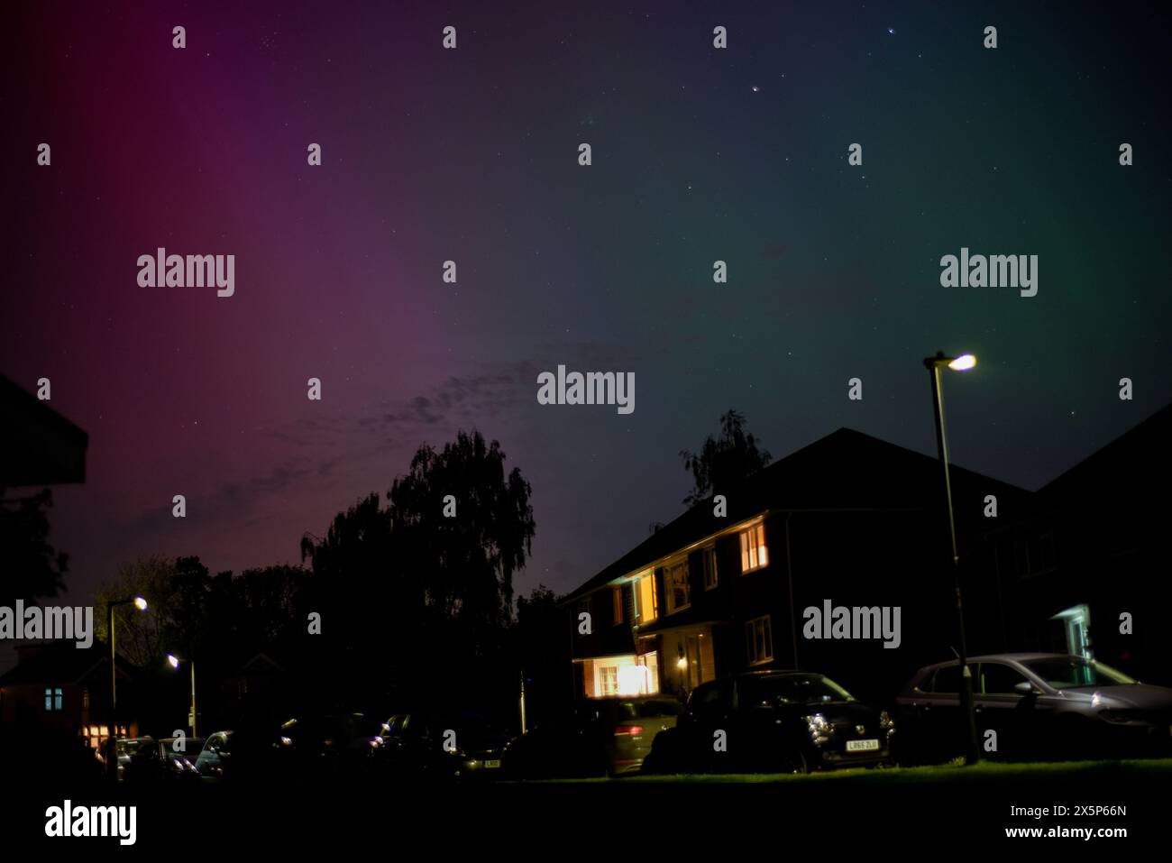 St Albans, Regno Unito. 11 maggio 2024. 10 maggio 2024 - St Albans - Herts - UK l'aurora boreale o l'aurora boreale sono visibili in un raro avvistamento sul Regno Unito credito: Tom Holt/Alamy Live News Foto Stock