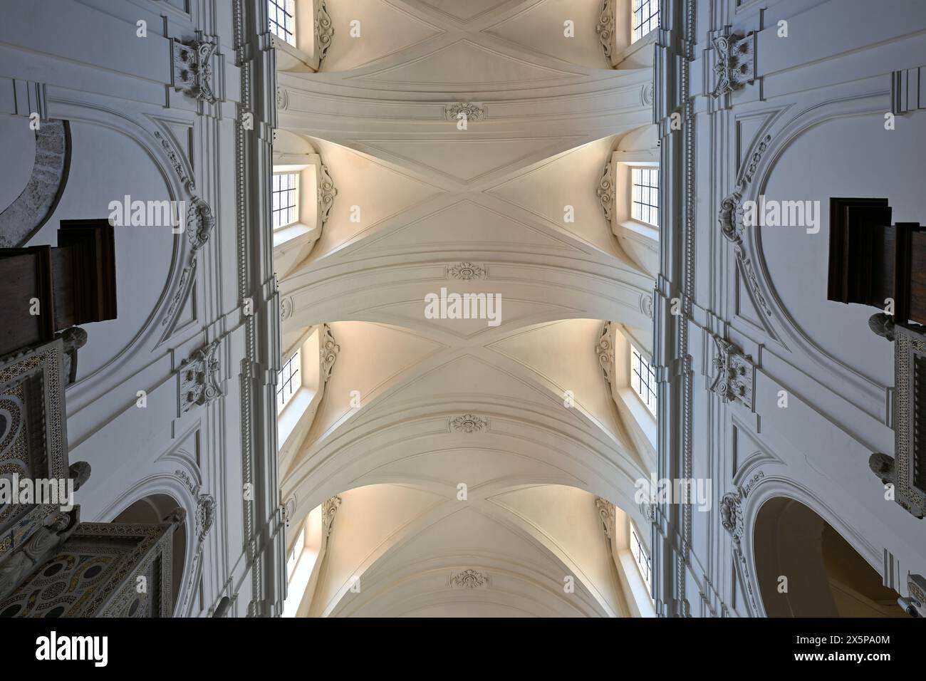 Salerno, Italia - 4 agosto 2023: Cattedrale di Salerno o cattedrale di San Matteo e San Gregorio Magno (Cattedrale di San Matteo e San Gregorio ma Foto Stock