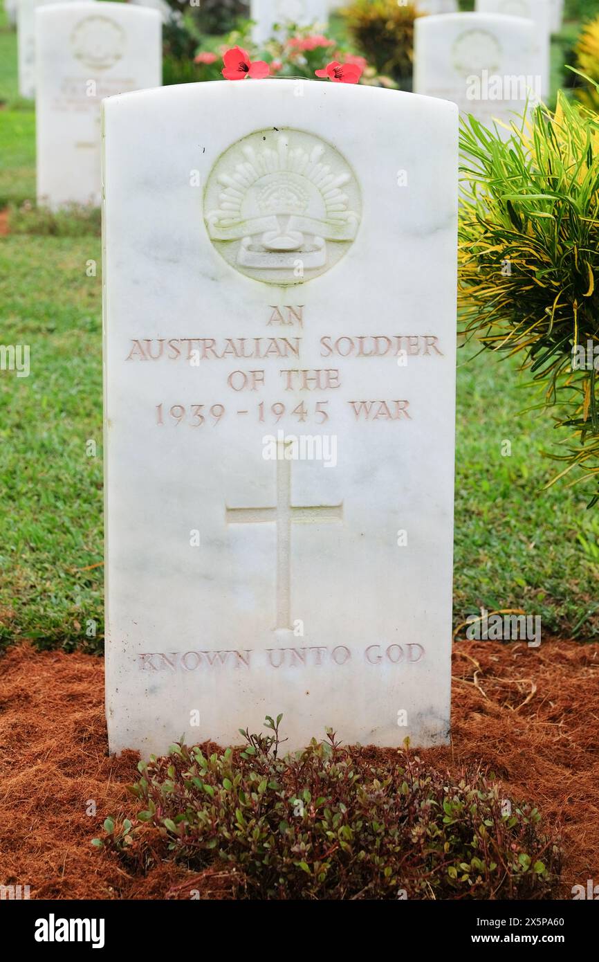 Heastone di un soldato sconosciuto nel Bomana War Cemetery, Port Moresby, Papua nuova Guinea Foto Stock