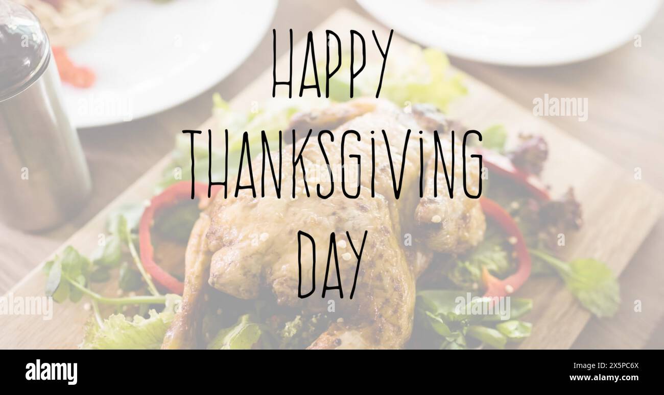 Immagine del testo del giorno del felice Ringraziamento sul pasto del Ringraziamento sullo sfondo Foto Stock