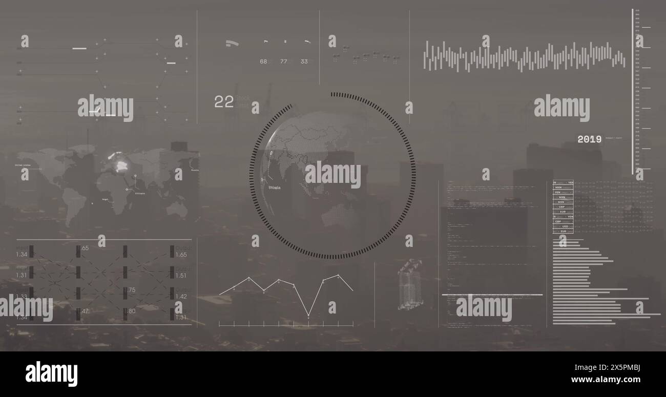 Immagine dell'interfaccia con l'elaborazione dei dati sul globo rotante contro la vista aerea del paesaggio urbano Foto Stock