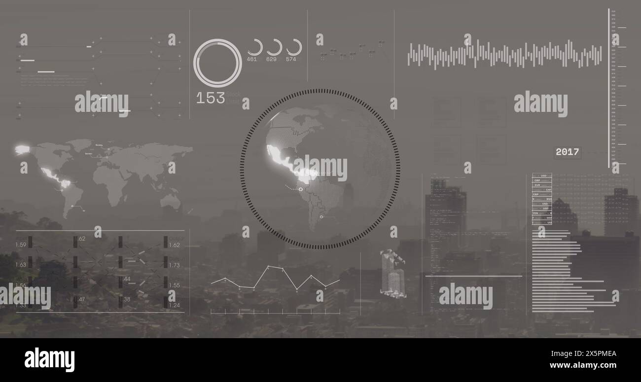 Immagine dell'interfaccia con l'elaborazione dei dati sul globo rotante contro la vista aerea del paesaggio urbano Foto Stock
