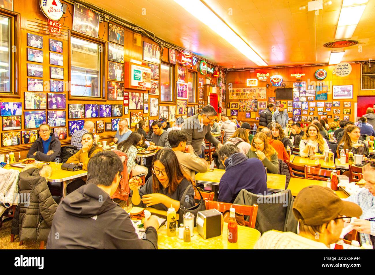Al famoso Katz's Deli di New York Foto Stock