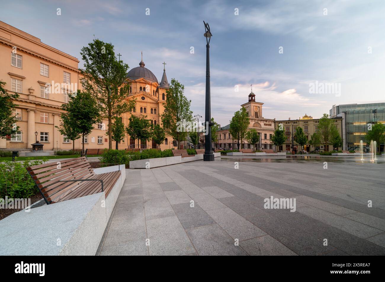 La città di Lodz - Vista di Piazza della libertà. Lodz, Polonia. Foto Stock