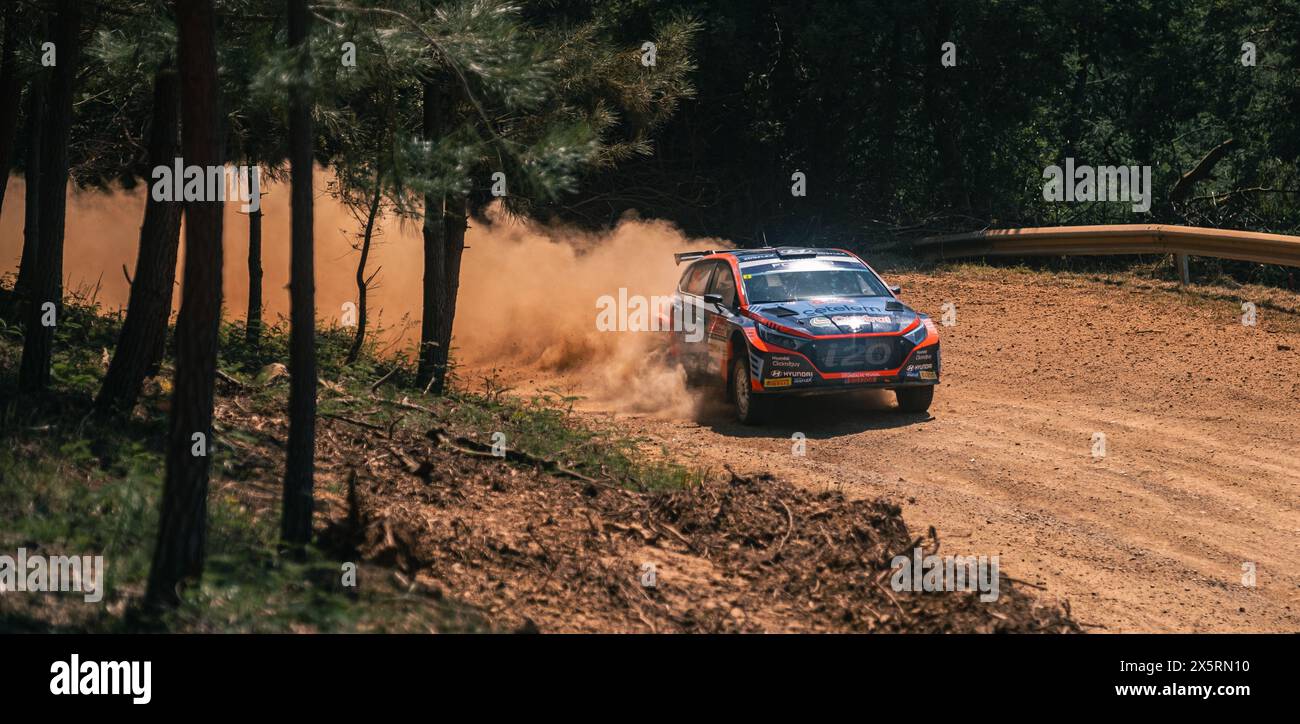WRC2 Rally Portogallo - SS6 Lousã - Kris Meeke e Stuart Loudon - Hyundai i20 N Rally2 - colpo d'angolo di auto 35 Foto Stock