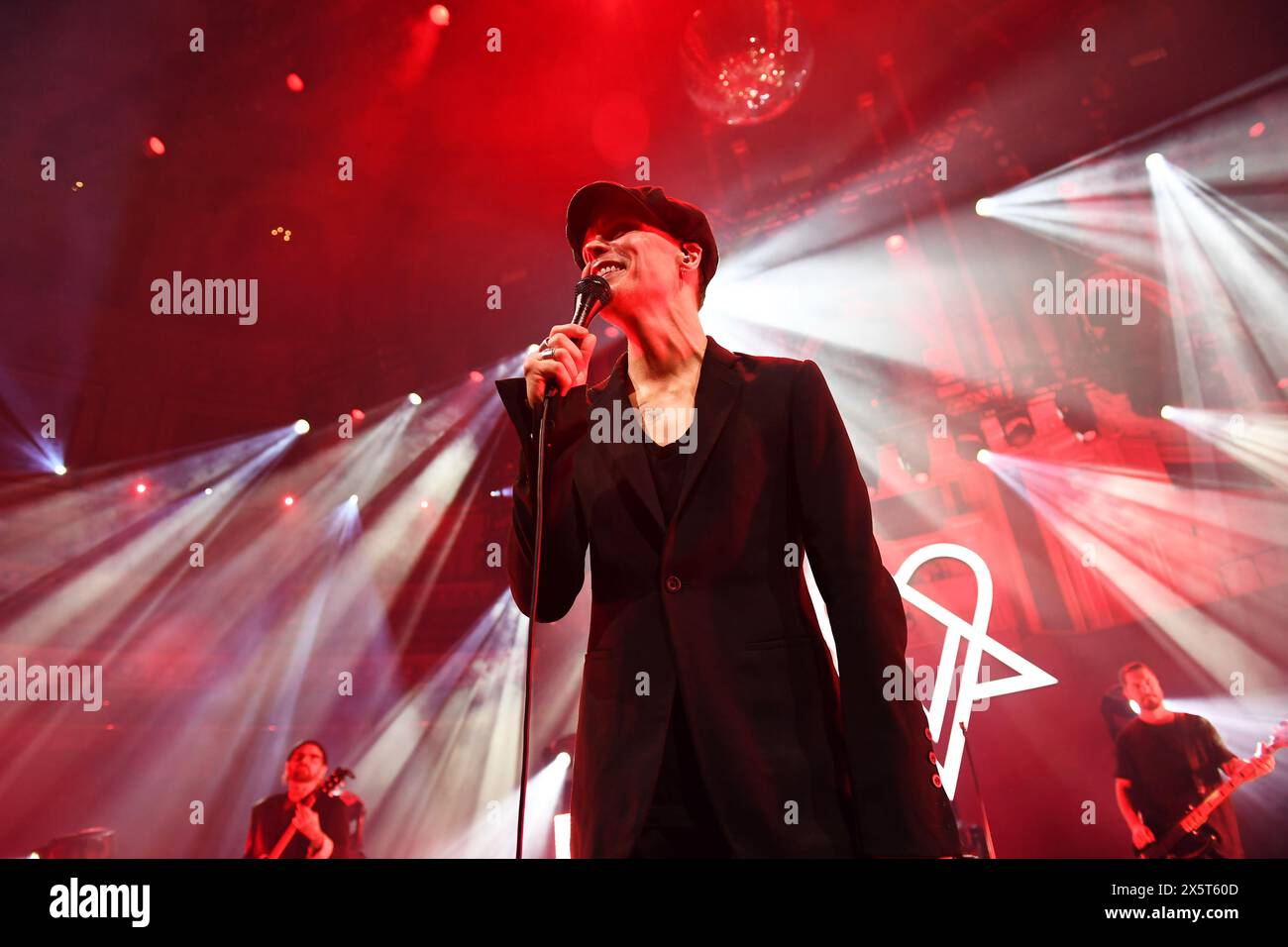 LONDRA, INGHILTERRA - 10 MAGGIO: Ville Valo di «VV» si esibisce alla Royal Albert Hall il 10 maggio 2024 a Londra, Inghilterra. CAP/Mar ©Mar/Capital Pictures credito: Capital Pictures/Alamy Live News Foto Stock