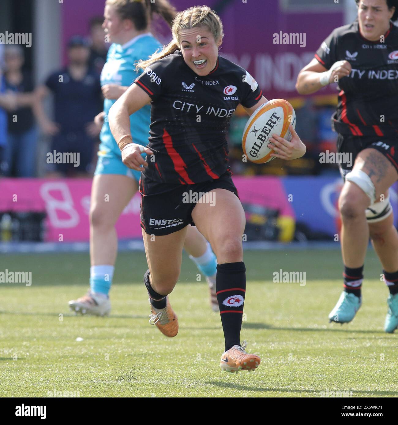 Londra, Regno Unito. 11 maggio 2024. Londra, Inghilterra, 11 maggio 2024: Giocatore di mete Sydney Gregson (13 Saraceni) durante la partita di rugby femminile dell'Allianz Premiership tra Saracens e sale Sharks allo Stonex Stadium di Londra. (Jay Patel/SPP) credito: SPP Sport Press Photo. /Alamy Live News Foto Stock