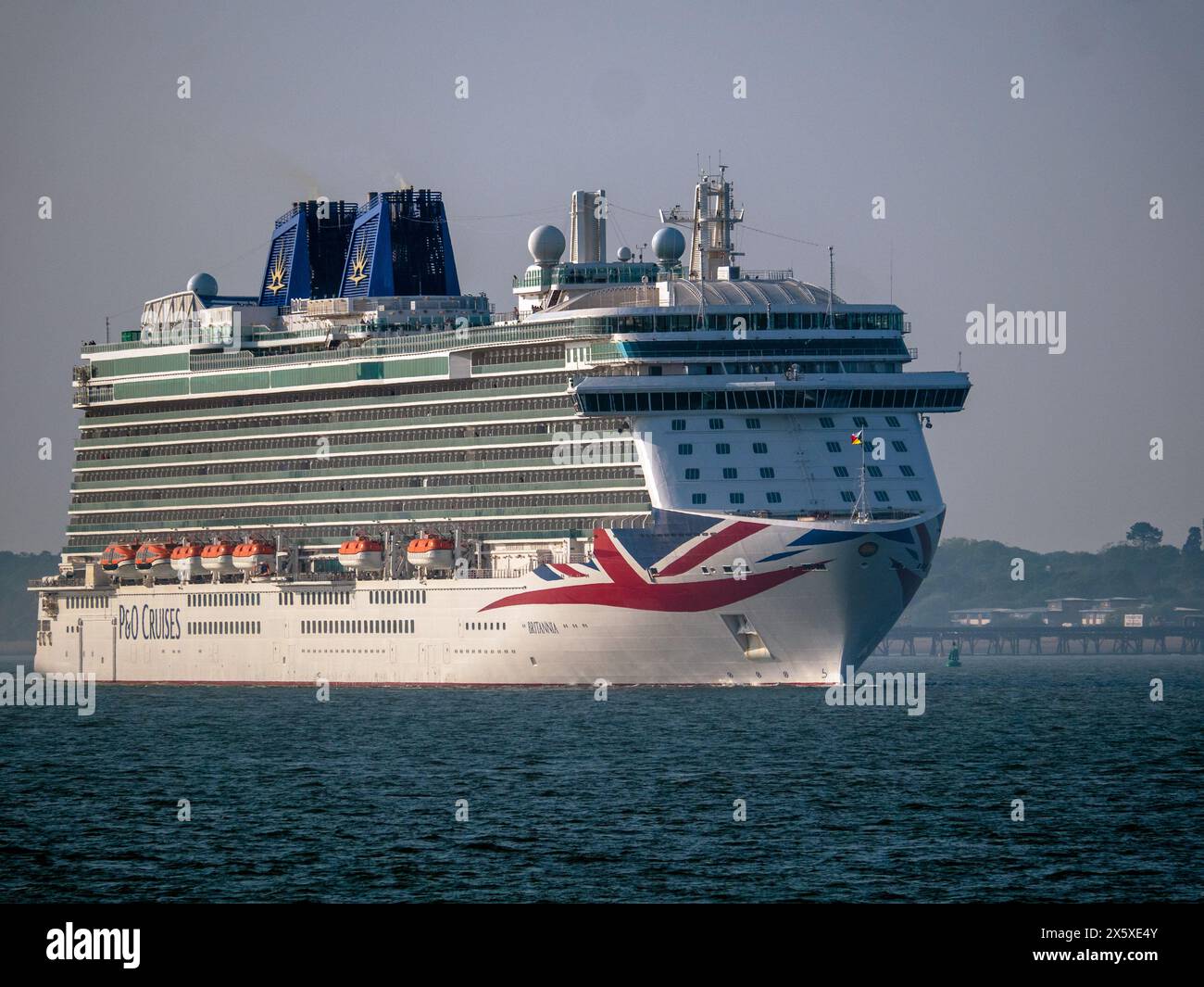 Britannia in partenza da Southampton Foto Stock