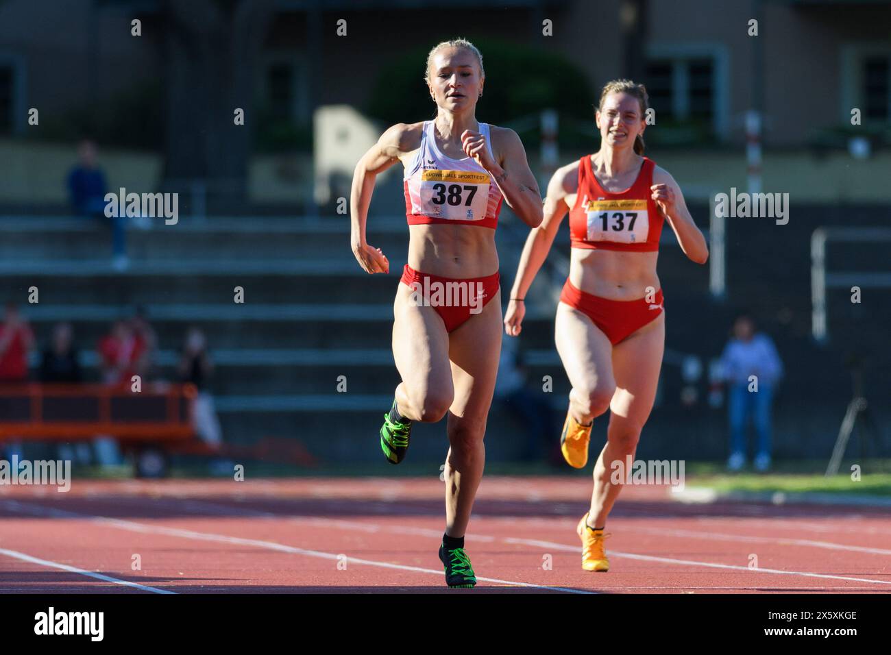 Monaco, Germania. 11 maggio 2024. Monaco, Germania, 11 maggio 2024: Leana Scholz (LG Staufen) nei 200 metri di corsa durante il Ludwig Jall Sports Festival 2024 nello stadio Dante di Monaco. (Sven Beyrich/SPP) credito: SPP Sport Press Photo. /Alamy Live News Foto Stock