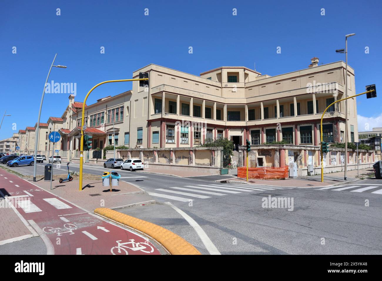 Lido di Ostia - Ex Colonia Marina dal lungomare Toscanelli Foto Stock