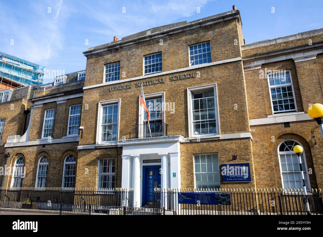La London Nautical School, fondata nel 1915, è una fondazione di 11-18 anni che si occupa di studi marittimi, Stamford Street, Londra, Inghilterra Foto Stock