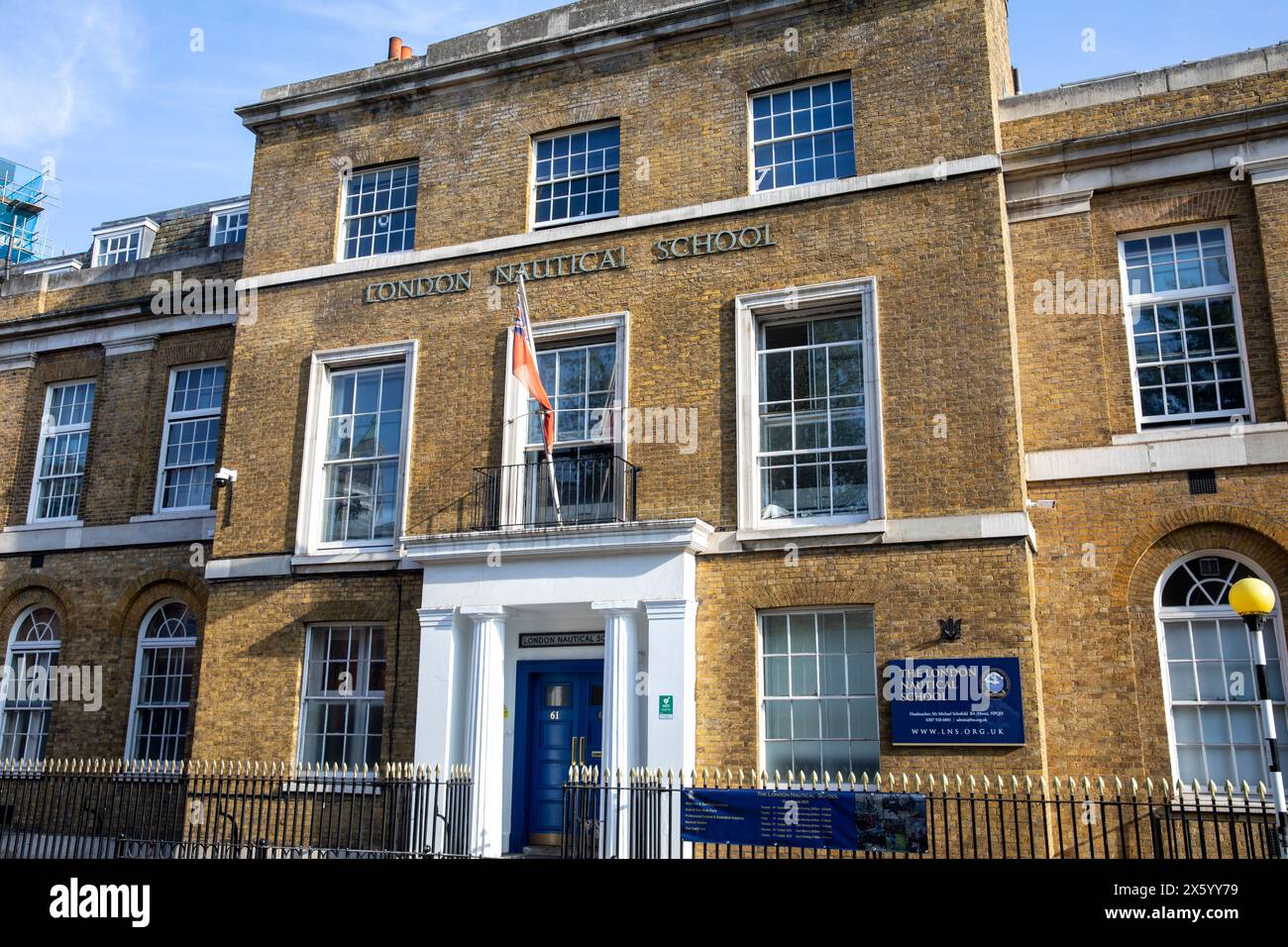 La London Nautical School, fondata nel 1915, è una fondazione di 11-18 anni che si occupa di studi marittimi, Stamford Street, Londra, Inghilterra Foto Stock