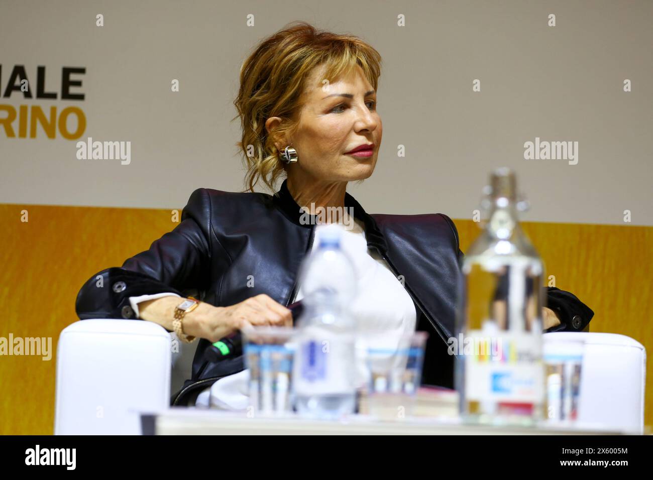 Lilli Gruber ospite della XXXVI Fiera Internazionale del Libro di Torino presso Lingotto Fiere l'11 maggio 2024 a Torino. Foto Stock
