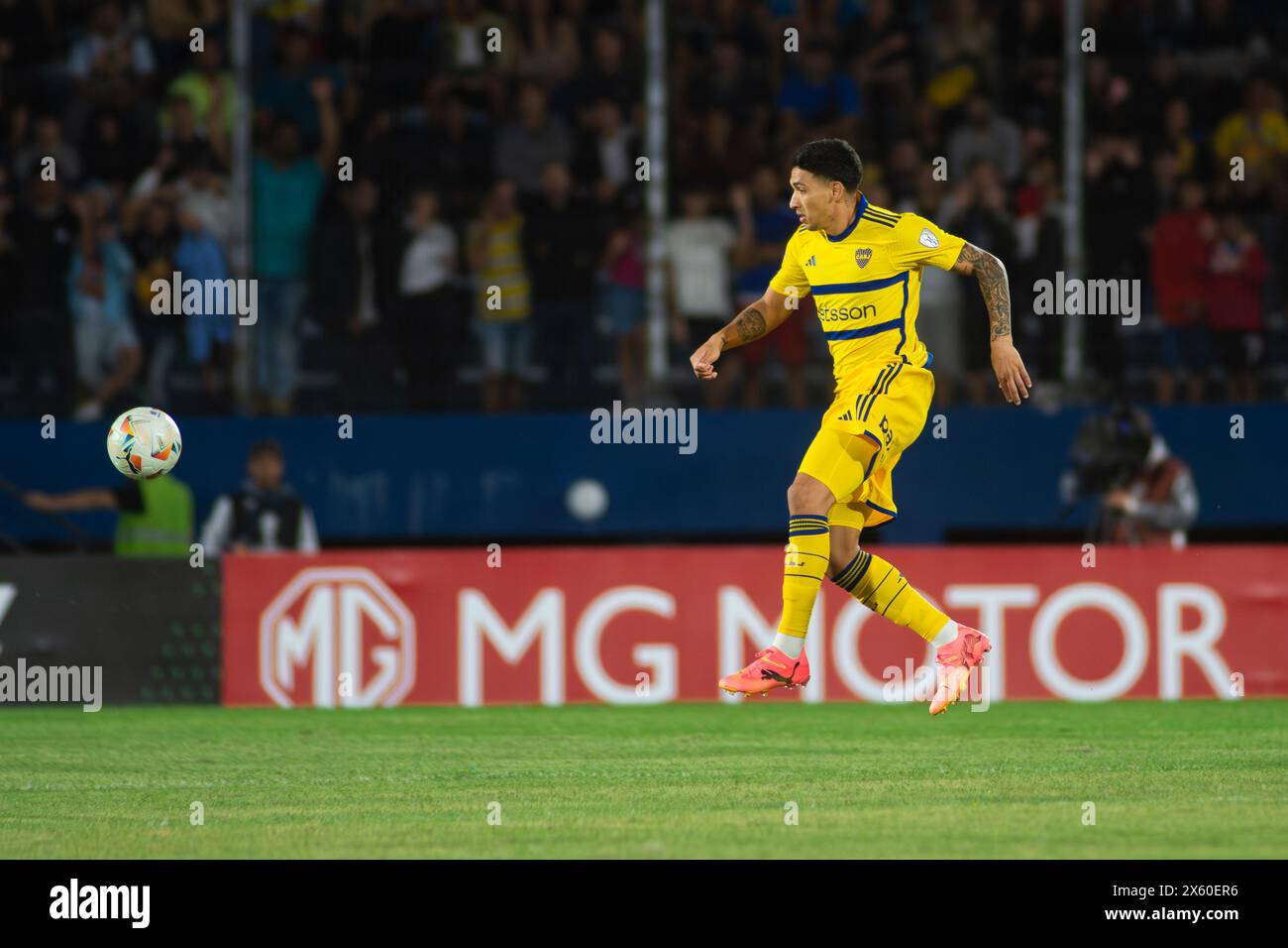Ezequiel 'equi' Fernandez - sportivo Trinidense (1) contro Club Atletico Boca Juniors (2) partita, gruppo di fase (gruppo D) CONMEBOL Sudamericana 2024. Foto Stock