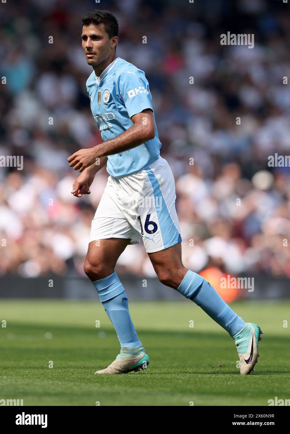 Londra, Regno Unito. 11 maggio 2024. Rodri del Manchester City durante la partita di Premier League al Craven Cottage, Londra. Il credito per immagini dovrebbe essere: Paul Terry/Sportimage Credit: Sportimage Ltd/Alamy Live News Foto Stock