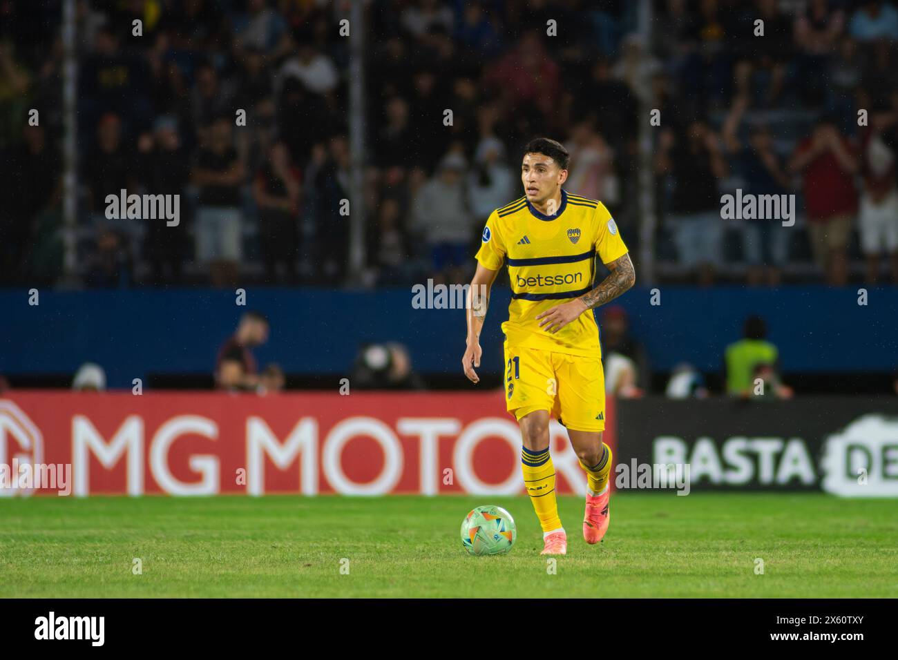Ezequiel 'equi' Fernandez - sportivo Trinidense (1) contro Club Atletico Boca Juniors (2) partita, gruppo di fase (gruppo D) CONMEBOL Sudamericana 2024. Foto Stock