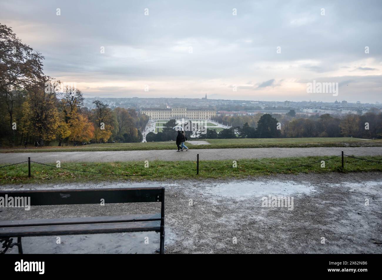 VIENNA, AUSTRIA - 19 novembre 2023: Veduta del fmaous palazzo Schönbrunn a Vienna, Austria Foto Stock