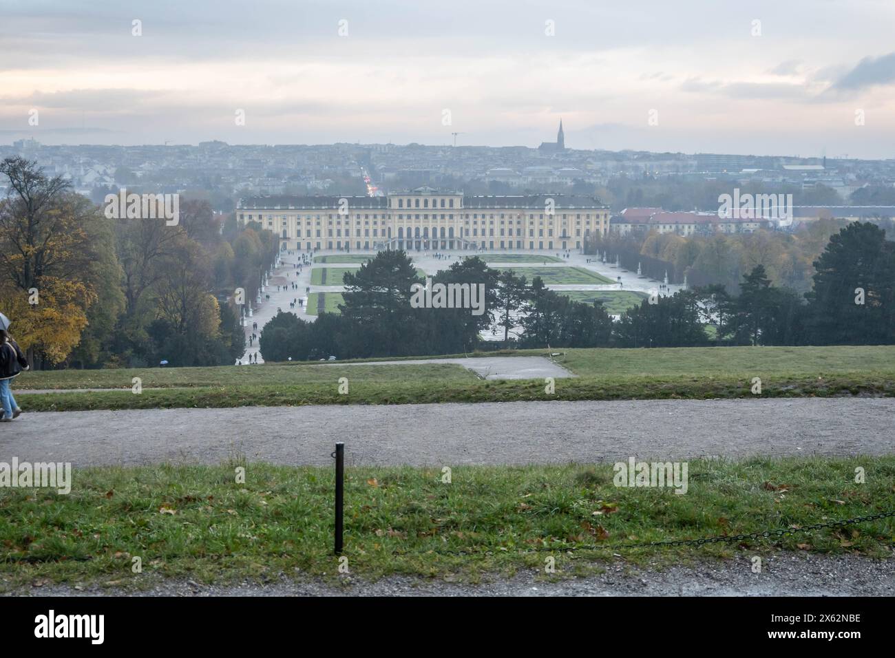 VIENNA, AUSTRIA - 19 novembre 2023: Veduta del fmaous palazzo Schönbrunn a Vienna, Austria Foto Stock