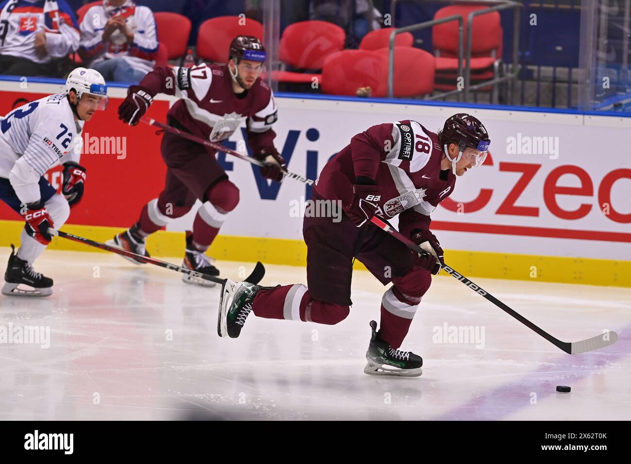 Ostrava, Repubblica Ceca. 12 maggio 2024. Lettonia vs Francia partita del gruppo B del Campionato del mondo 2024 IIHF, a Ostrava, Repubblica Ceca, il 12 maggio 2024. A destra c'è Rodrigo Abols della Lettonia. Crediti: Jaroslav Ozana/CTK Photo/Alamy Live News Foto Stock