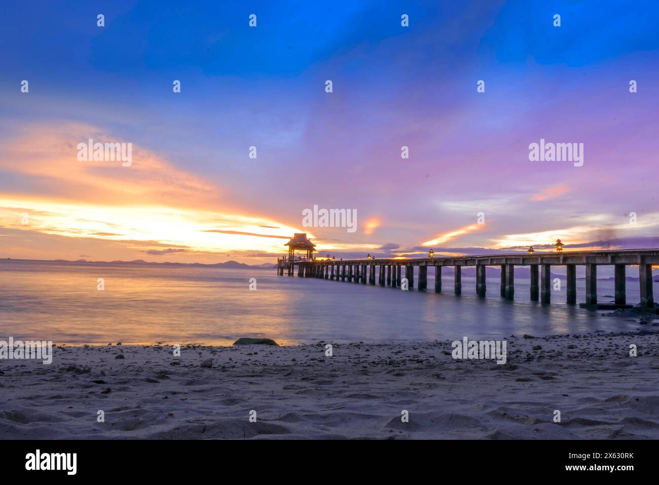 Isola di Koh yao yai con vista mare a Phang Nga in Thailandia Foto Stock