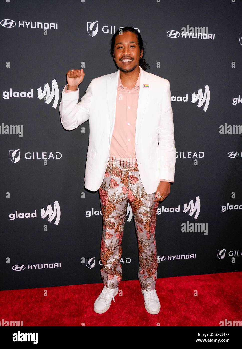 New York, Stati Uniti. 11 maggio 2024. 11/5/24, New York, New York, Rappresentante degli Stati Uniti Justin Jones (D-TN) sul Red carpet durante la 35a edizione dei GLAAD Media Awards, tenutasi presso il New York Hilton Midtown a New York City, New York, USA, sabato 11 maggio 2024. Crediti: Jennifer Graylock/Alamy Live News Foto Stock