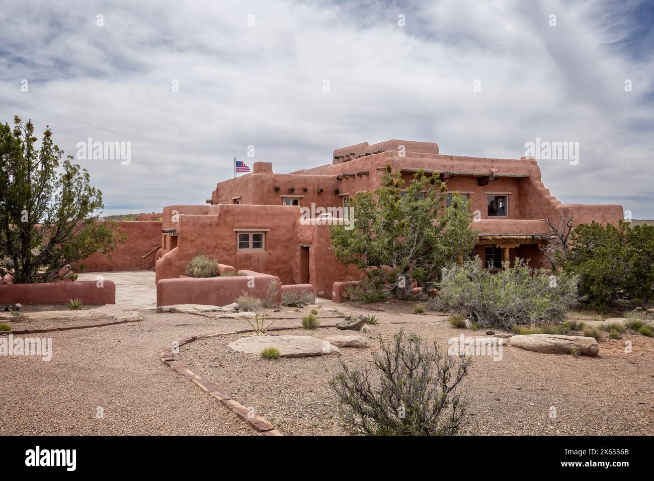 Painted Desert Inn National Historic Landmark nel Petrified Forest National Park, Arizona, USA il 18 aprile 2024 Foto Stock