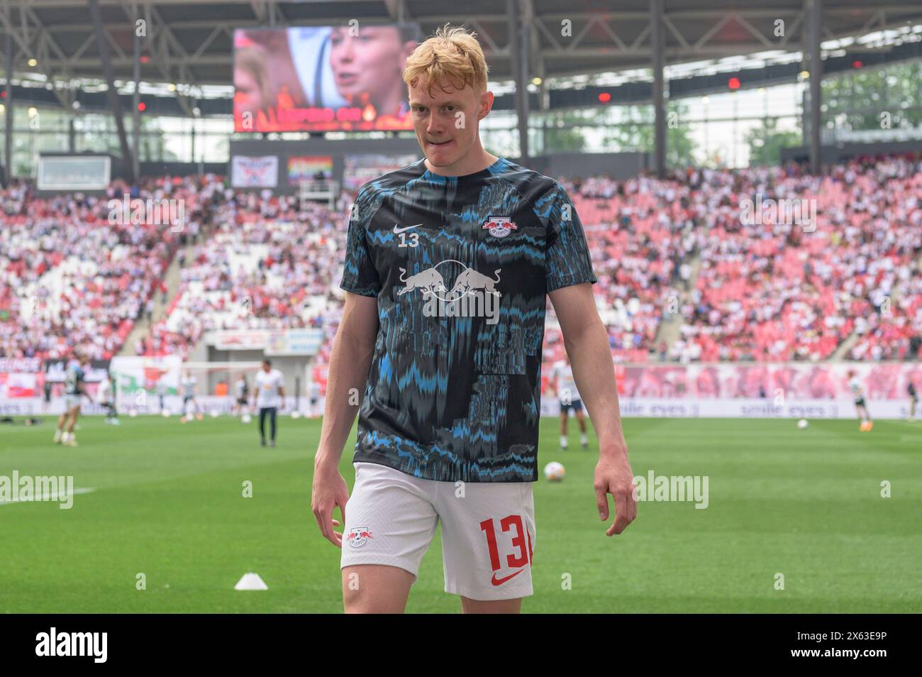 Nicolas Seiwald (RasenBallsport Leipzig, #13), RB Leipzig vs Werder Brema, 1a Bundesliga, calcio, DFB, Bundesliga, 29, stagione 2023/2024, RB Arena, credito: HMB Media/Uwe Koch/Alamy Live News LE NORMATIVE DFB/DFL VIETANO QUALSIASI USO DI FOTOGRAFIE COME SEQUENZE DI IMMAGINI E/O QUASI-VIDEO, 11.05. 2024, Foto Stock