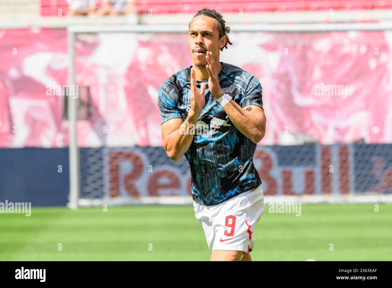 Yussuf Poulsen (RasenBallsport Leipzig, #09), RB Leipzig vs Werder Brema, 1a Bundesliga, calcio, DFB, Bundesliga, 29, stagione 2023/2024, RB Arena, credito: HMB Media/Uwe Koch/Alamy Live News LE NORMATIVE DFB/DFL VIETANO QUALSIASI USO DI FOTOGRAFIE COME SEQUENZE DI IMMAGINI E/O QUASI-VIDEO, 11.05. 2024, Foto Stock