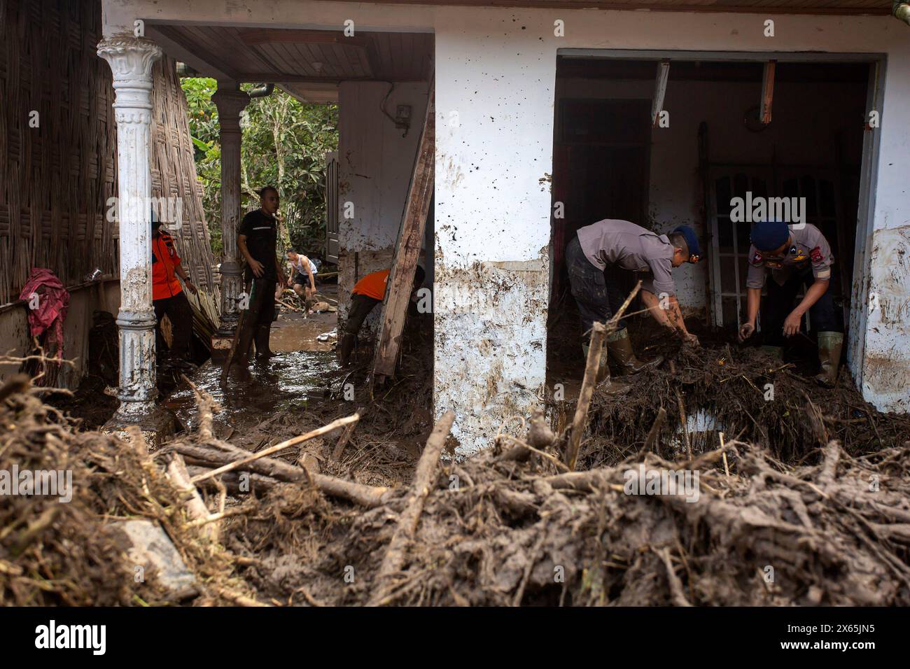 (240513) WEST SUMATRA, 13 maggio 2024 (Xinhua) i membri del team