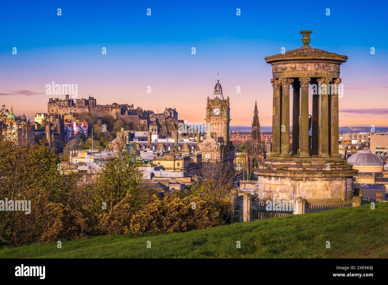 Splendida vista sulla città di Edimburgo, Scozia Foto Stock