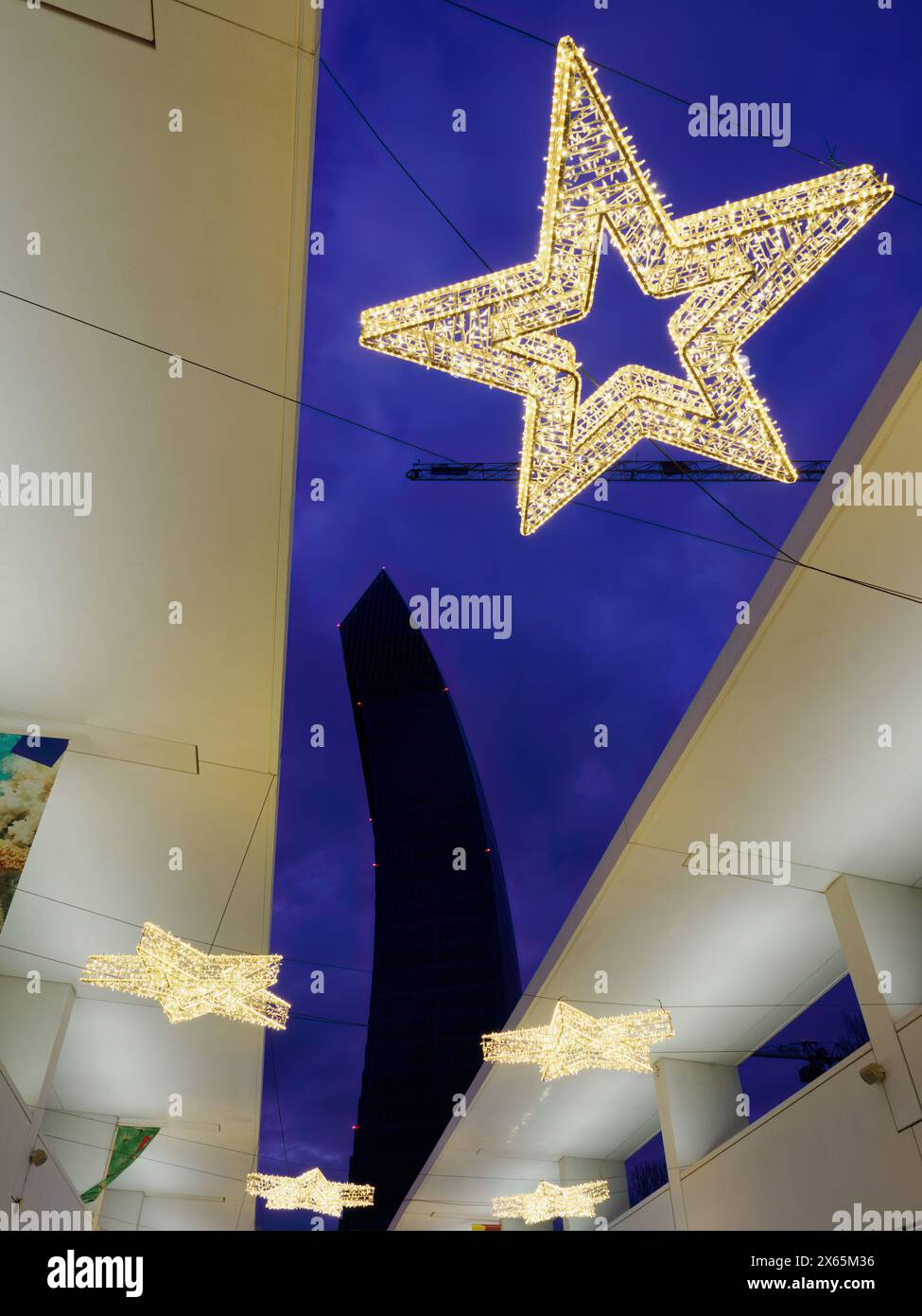 CityLife, parco moderno a Milano, Lombardia, Italia, di sera Foto Stock