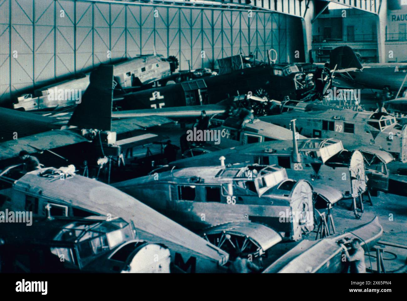 Fabbrica di aeroplani, Halle, Germania 1930 Foto Stock