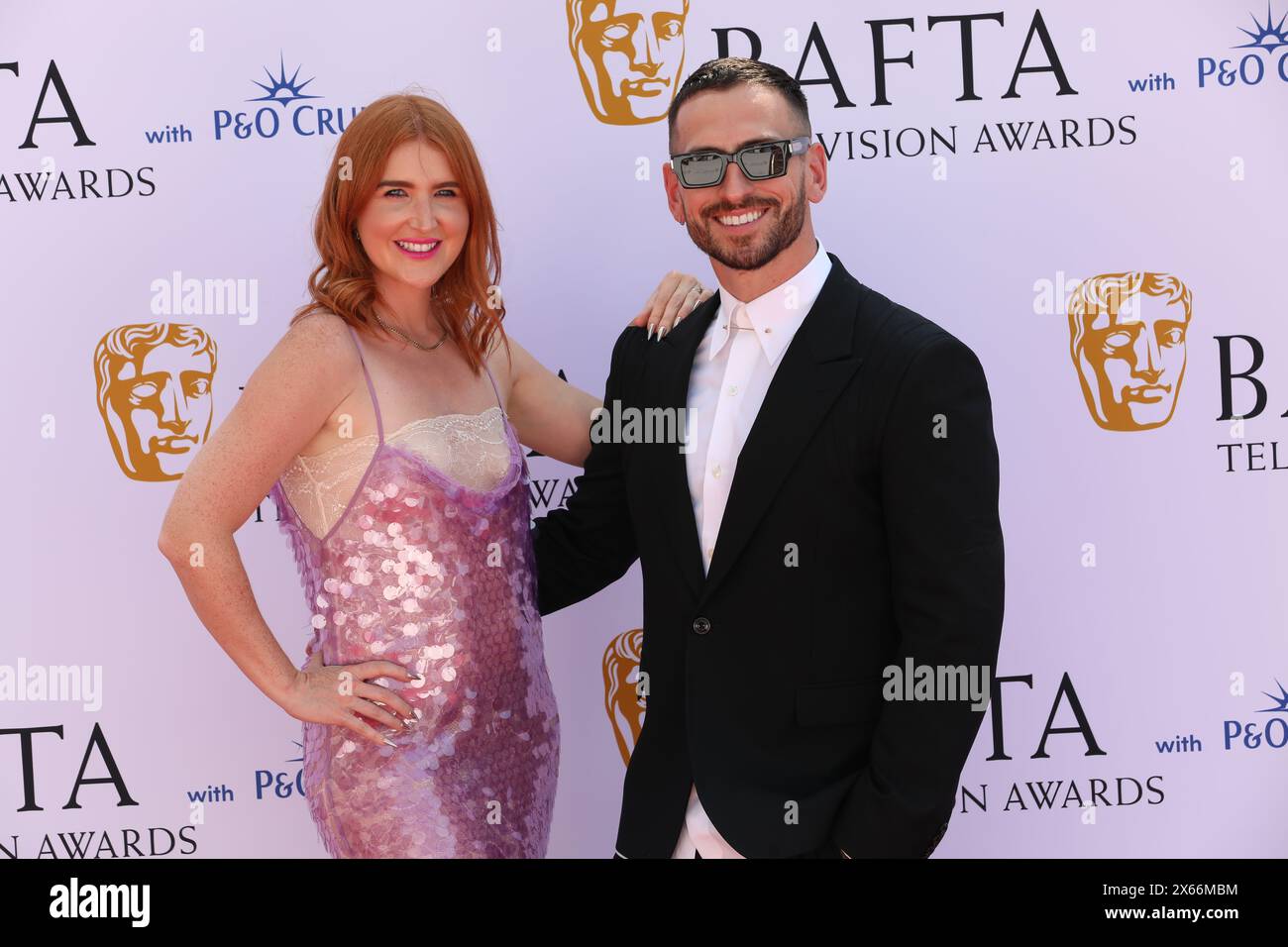 Gli ospiti partecipano ai BAFTA TV Awards con P&o Cruises 2024 al Royal Festival Hall di Londra. Foto Stock