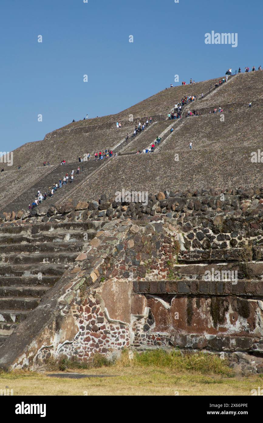 Piramide del Sole, zona archeologica di Teotihuacan, Stato del Messico, Messico Foto Stock